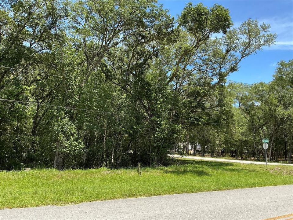 На продажу: $35,000 (1.00 acres)