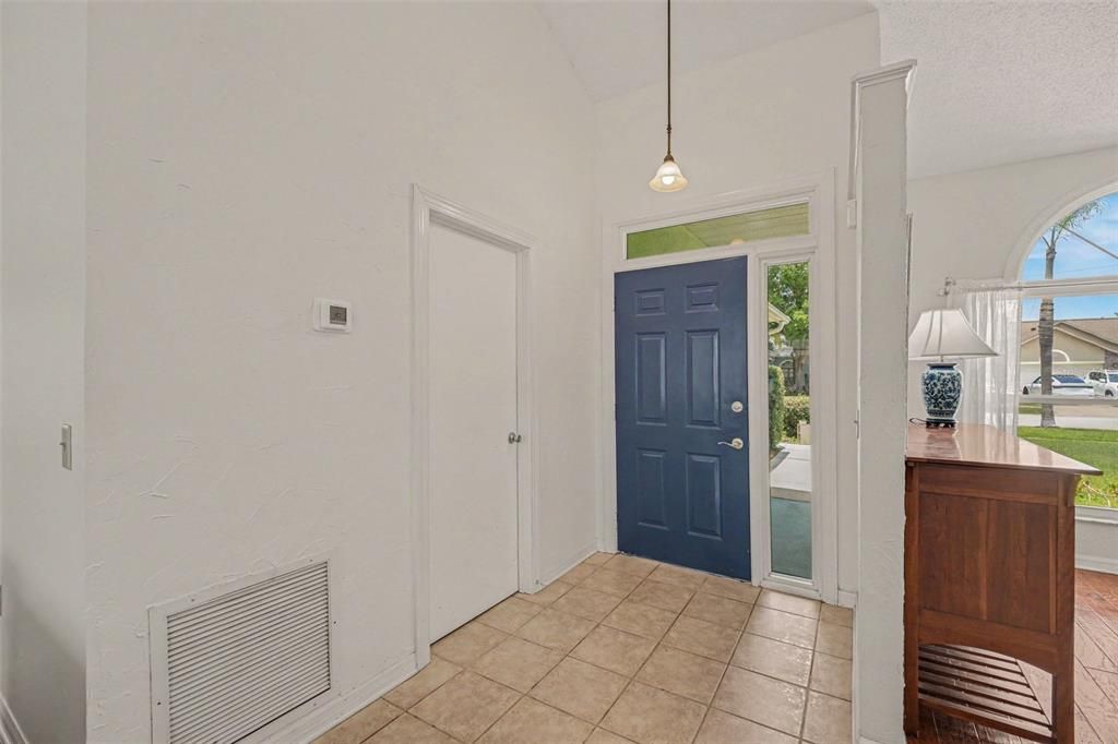 En Venta: $439,000 (3 camas, 2 baños, 1679 Pies cuadrados)