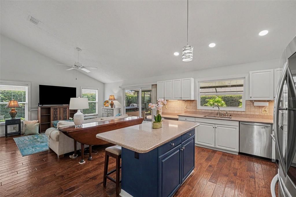 En Venta: $439,000 (3 camas, 2 baños, 1679 Pies cuadrados)