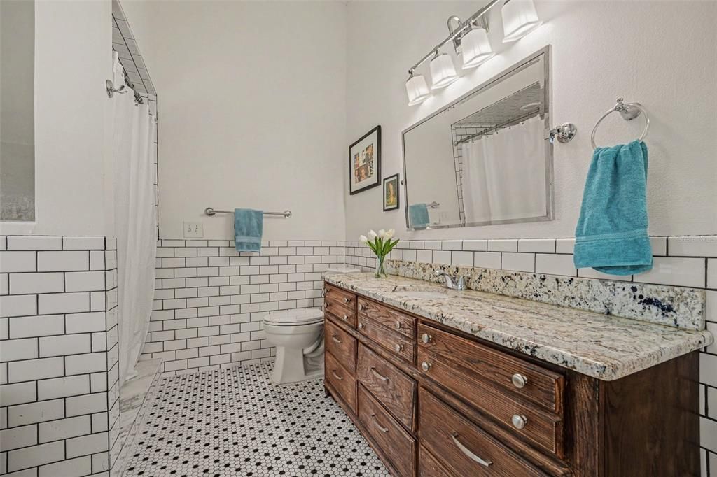 En Venta: $439,000 (3 camas, 2 baños, 1679 Pies cuadrados)