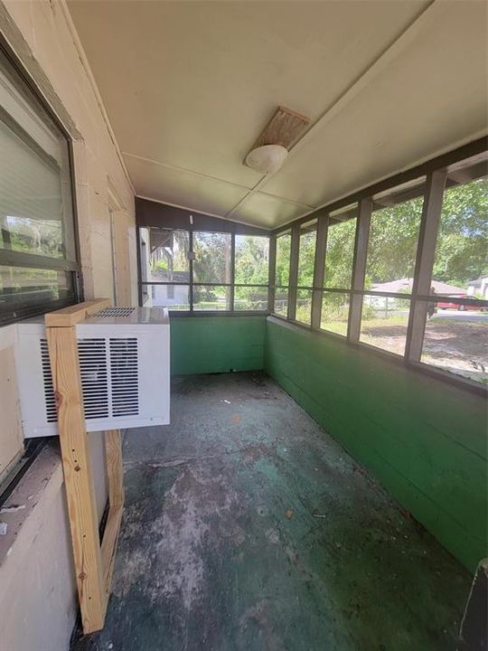 For Rent: $1,095 (1 beds, 1 baths, 500 Square Feet)