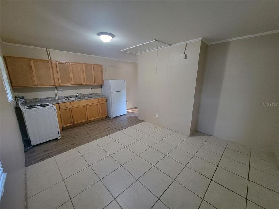 For Rent: $1,095 (1 beds, 1 baths, 500 Square Feet)