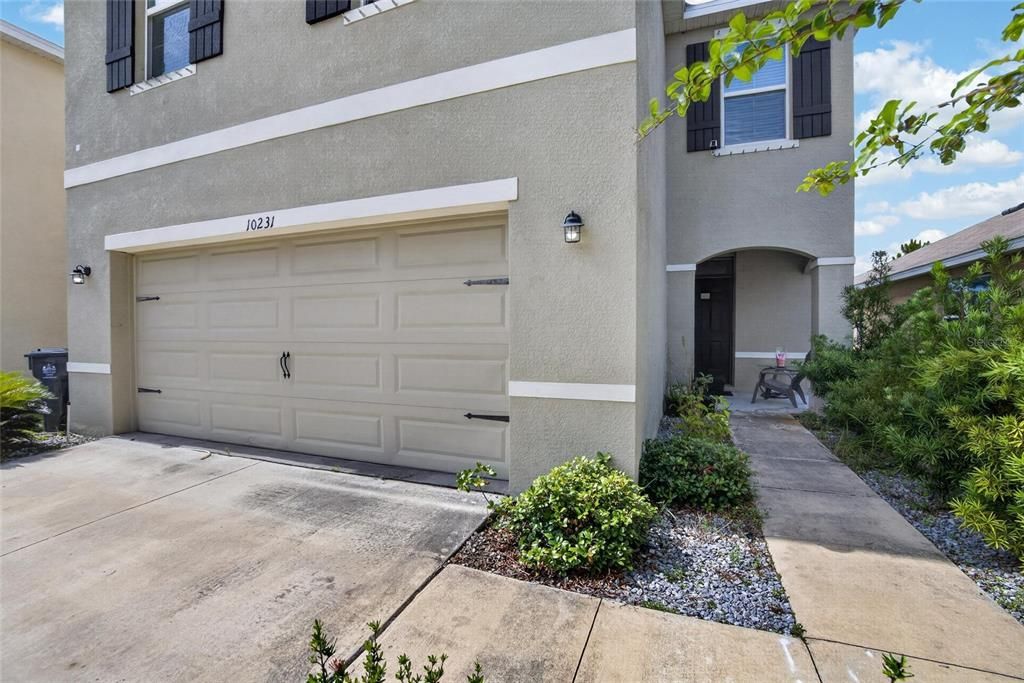 For Sale: $323,500 (4 beds, 2 baths, 2022 Square Feet)