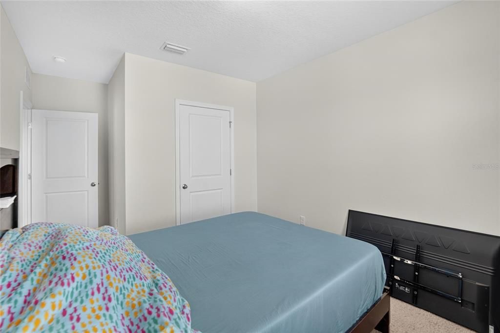 For Sale: $323,500 (4 beds, 2 baths, 2022 Square Feet)