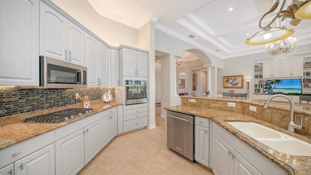 En Venta: $1,075,000 (3 camas, 3 baños, 3136 Pies cuadrados)