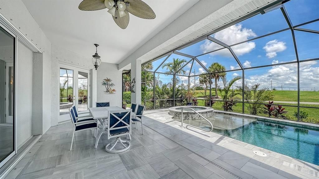 En Venta: $1,075,000 (3 camas, 3 baños, 3136 Pies cuadrados)