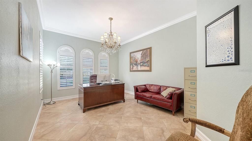 En Venta: $1,075,000 (3 camas, 3 baños, 3136 Pies cuadrados)