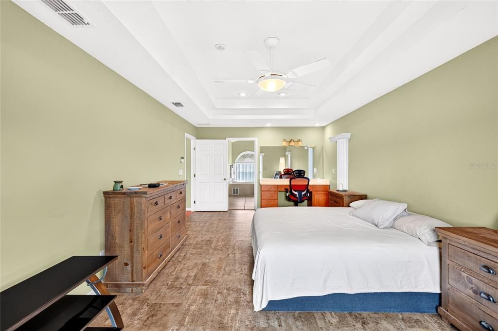 For Sale: $385,000 (3 beds, 2 baths, 1860 Square Feet)