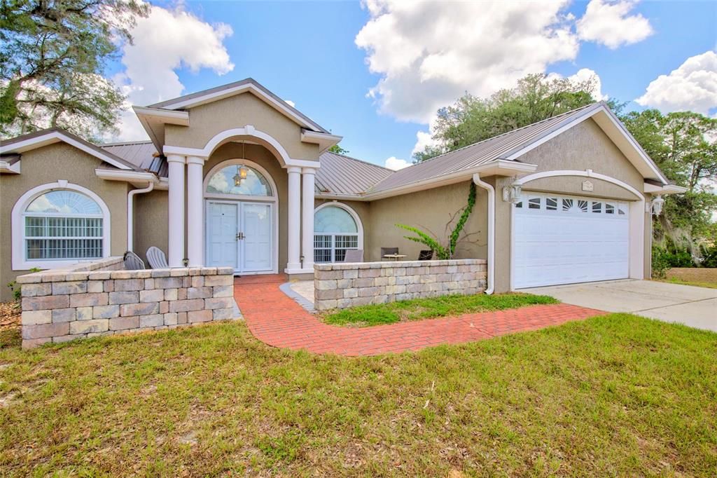 For Sale: $385,000 (3 beds, 2 baths, 1860 Square Feet)
