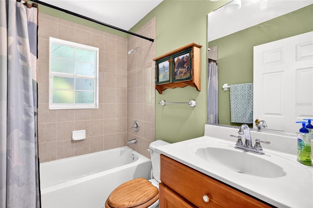 For Sale: $385,000 (3 beds, 2 baths, 1860 Square Feet)