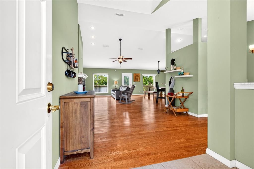 For Sale: $385,000 (3 beds, 2 baths, 1860 Square Feet)