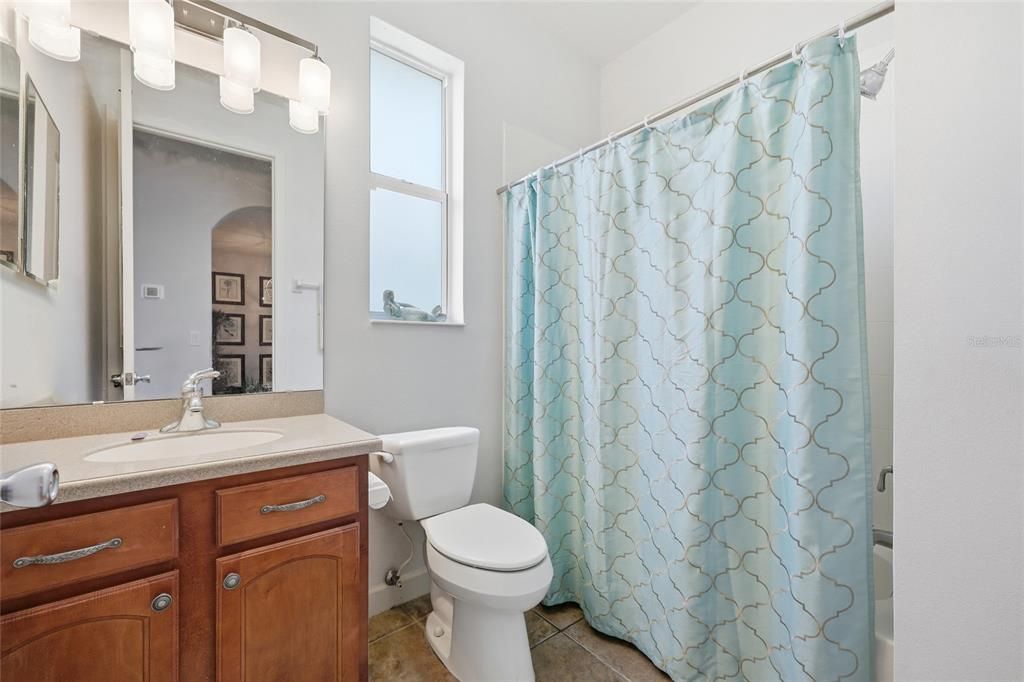 На продажу: $295,000 (3 спален, 2 ванн, 1788 Квадратных фут)