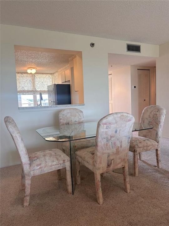 For Sale: $165,000 (2 beds, 2 baths, 1256 Square Feet)