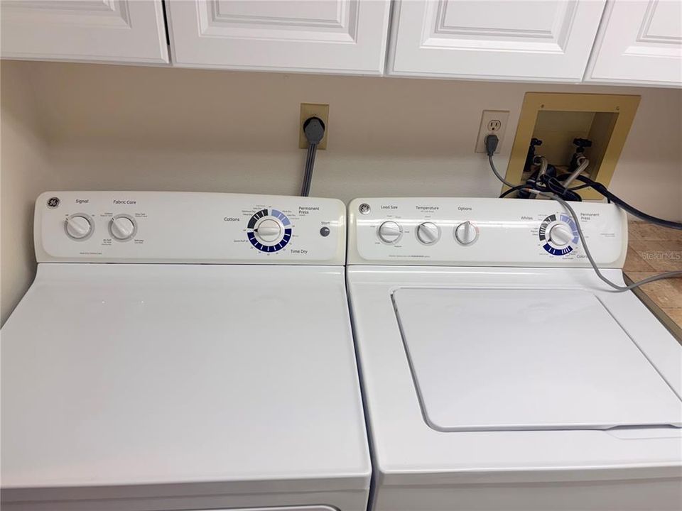 For Sale: $165,000 (2 beds, 2 baths, 1256 Square Feet)