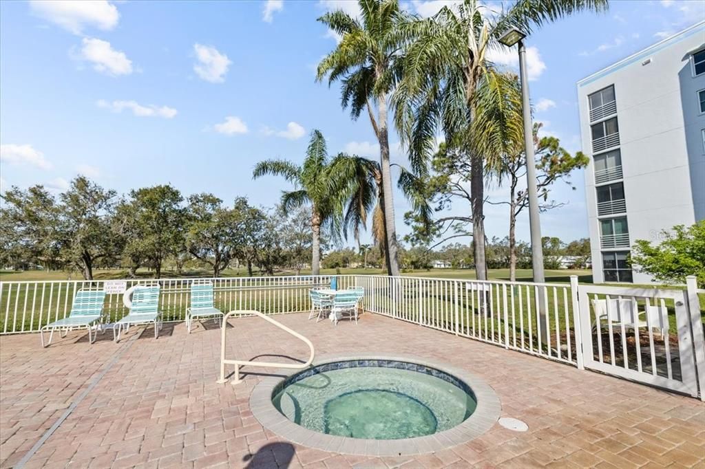 For Sale: $165,000 (2 beds, 2 baths, 1256 Square Feet)