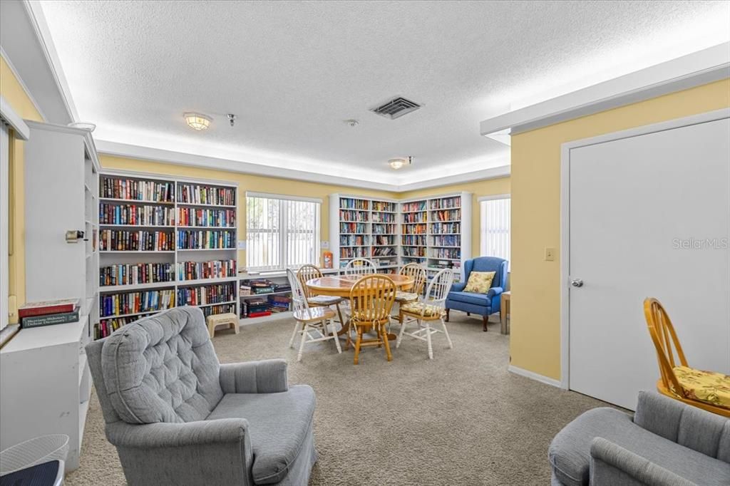 For Sale: $165,000 (2 beds, 2 baths, 1256 Square Feet)