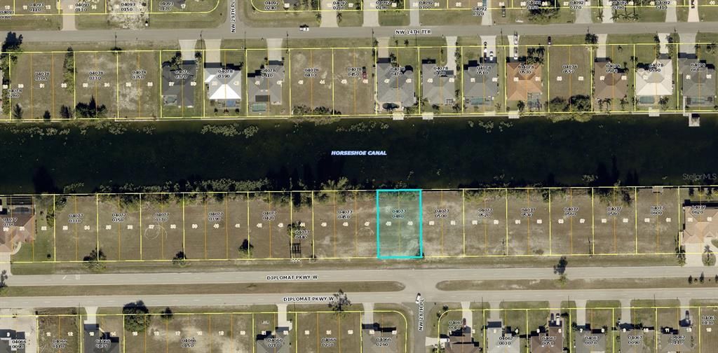 На продажу: $47,000 (0.23 acres)
