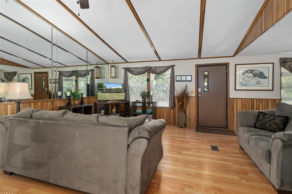 En Venta: $180,000 (3 camas, 2 baños, 1152 Pies cuadrados)
