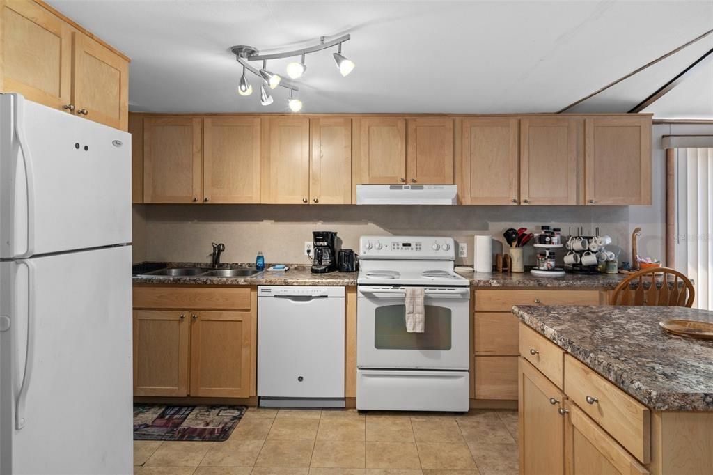 En Venta: $180,000 (3 camas, 2 baños, 1152 Pies cuadrados)