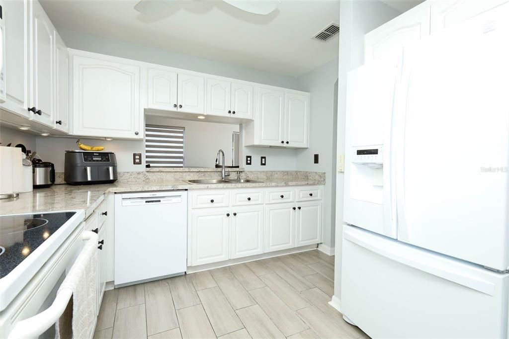 En Venta: $309,990 (2 camas, 2 baños, 1338 Pies cuadrados)