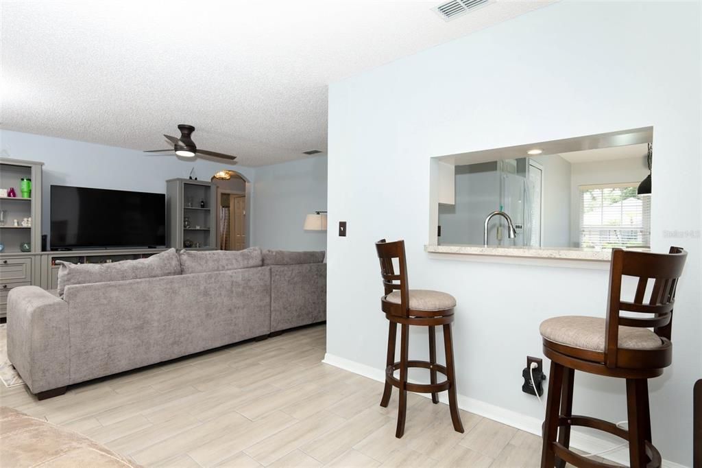 En Venta: $309,990 (2 camas, 2 baños, 1338 Pies cuadrados)