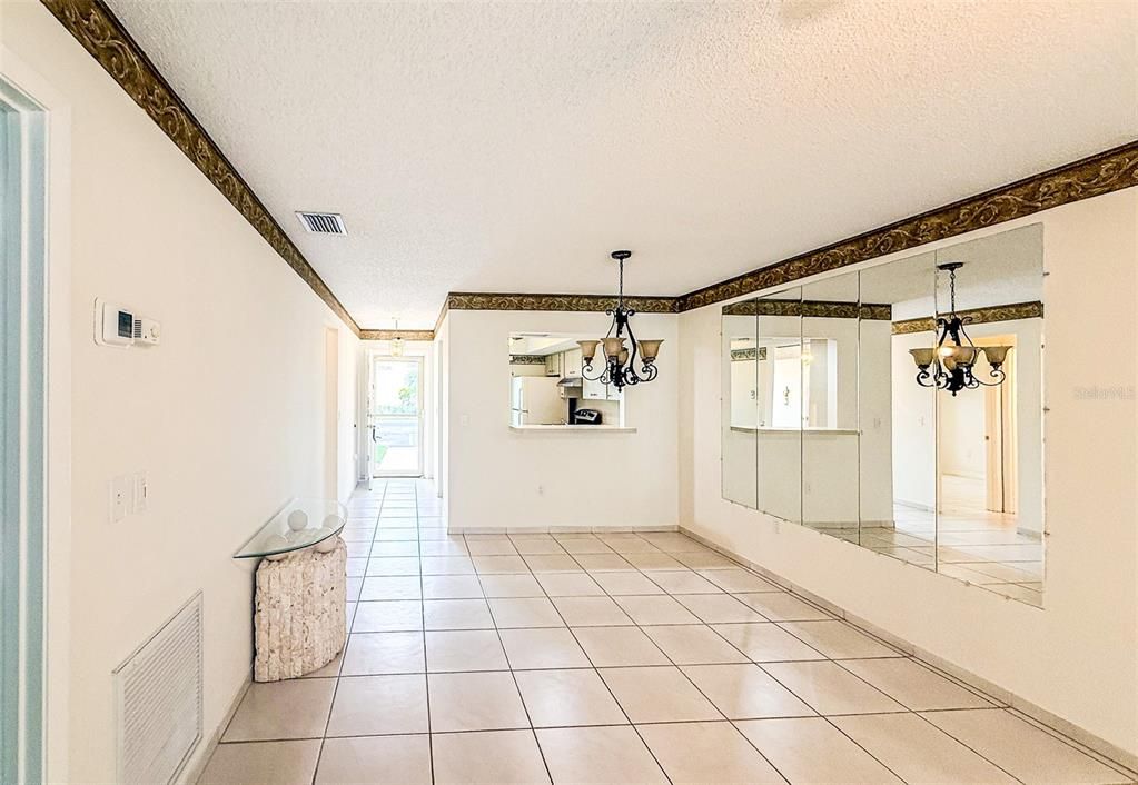 В аренду: $1,750 (2 спален, 2 ванн, 1100 Квадратных фут)