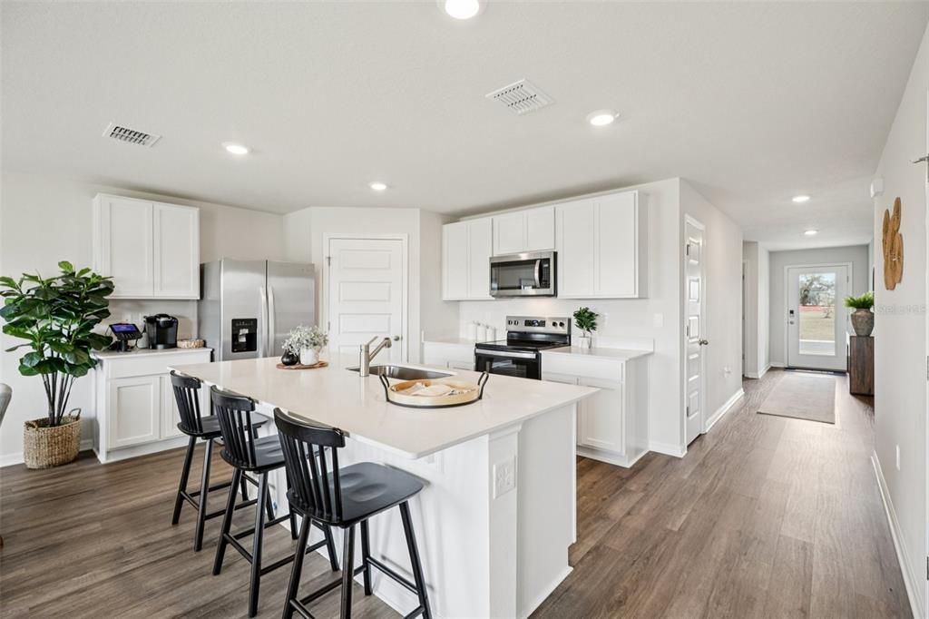 For Sale: $274,990 (4 beds, 2 baths, 1498 Square Feet)