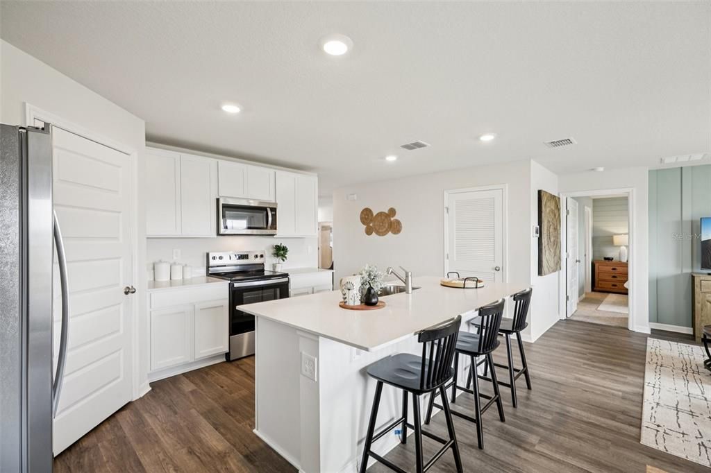 For Sale: $274,990 (4 beds, 2 baths, 1498 Square Feet)