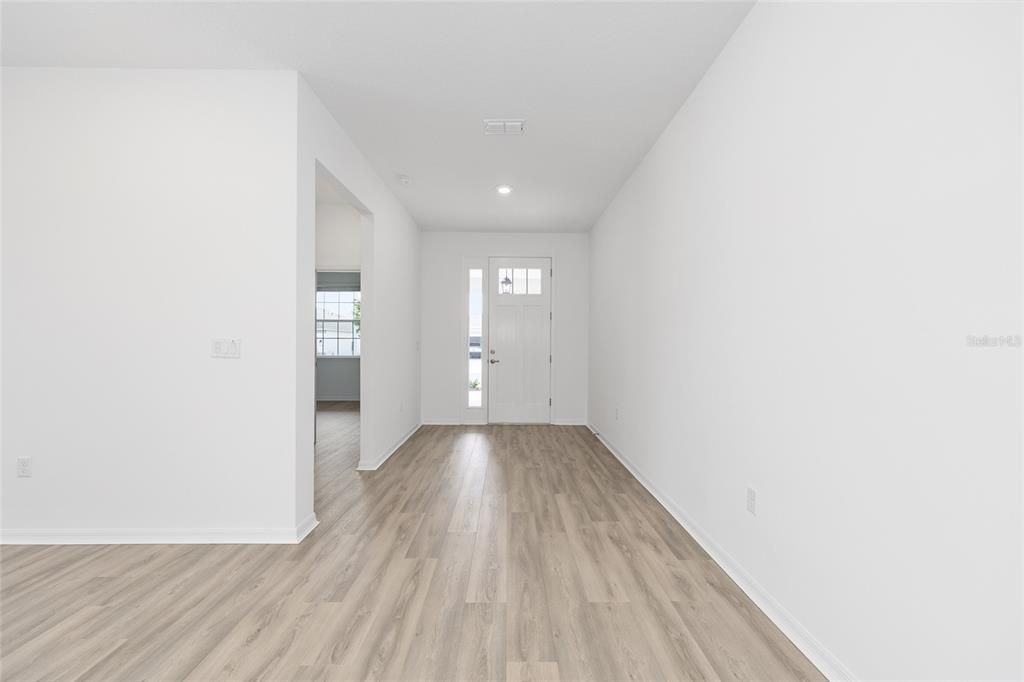 На продажу: $405,675 (2 спален, 2 ванн, 1767 Квадратных фут)