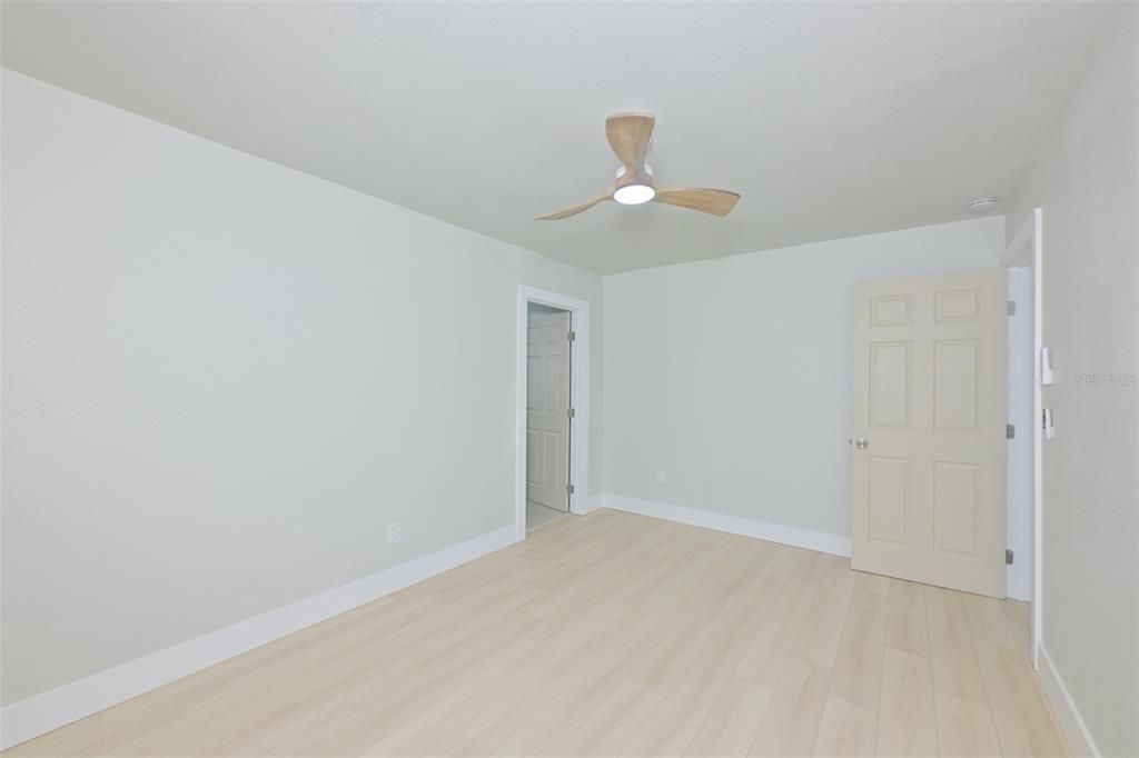 For Rent: $1,500 (1 beds, 1 baths, 550 Square Feet)