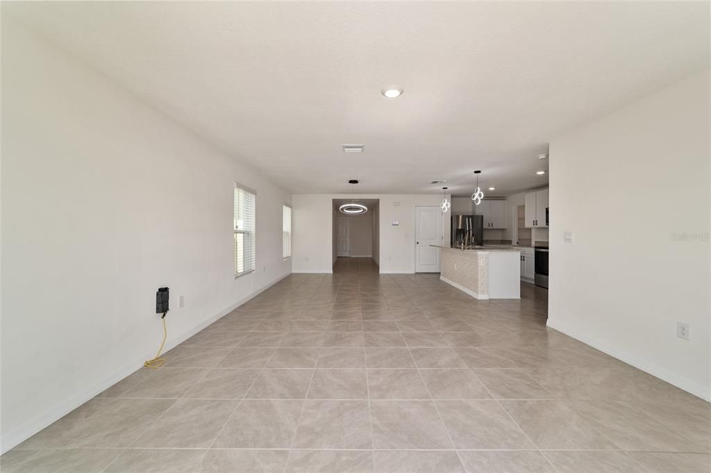 В аренду: $2,550 (5 спален, 3 ванн, 2481 Квадратных фут)