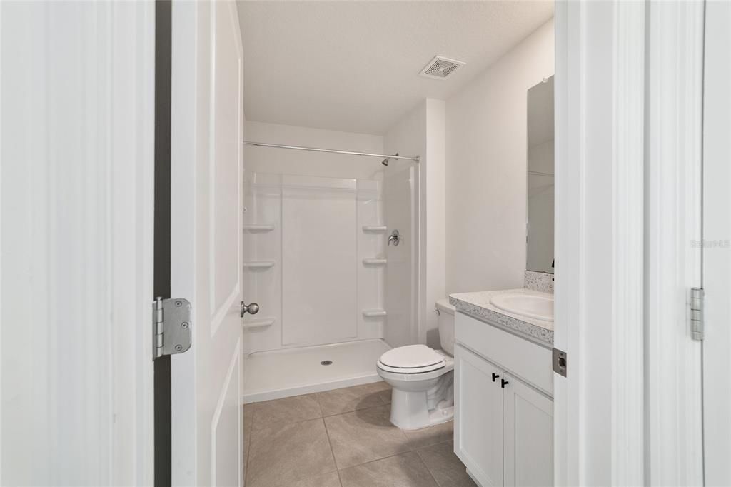 В аренду: $2,550 (5 спален, 3 ванн, 2481 Квадратных фут)
