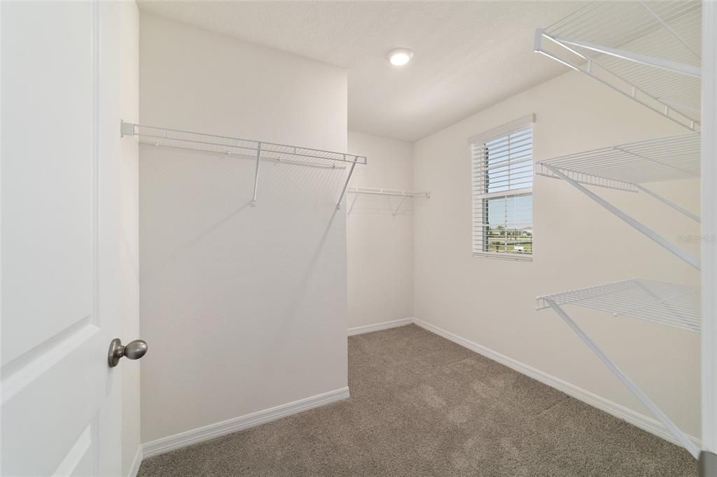 В аренду: $2,550 (5 спален, 3 ванн, 2481 Квадратных фут)