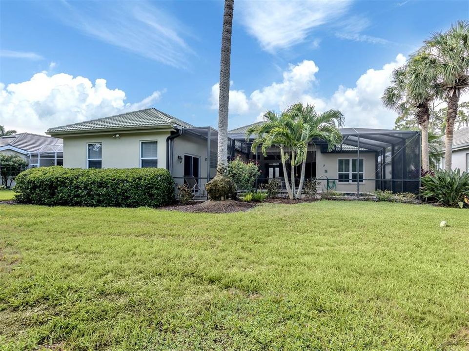 Active With Contract: $699,000 (3 beds, 3 baths, 3114 Square Feet)