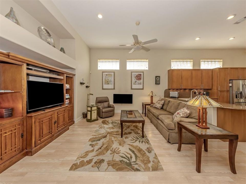 Active With Contract: $699,000 (3 beds, 3 baths, 3114 Square Feet)