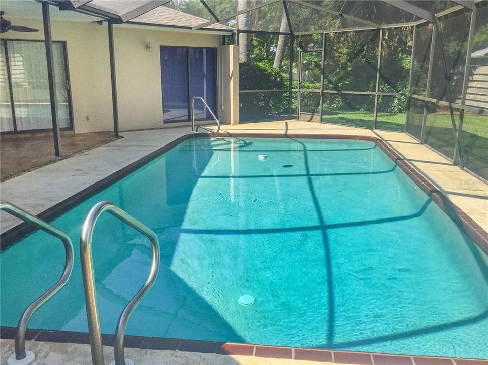 En Renta: $3,050 (4 camas, 3 baños, 1993 Pies cuadrados)