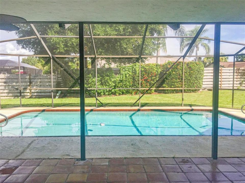 En Renta: $3,050 (4 camas, 3 baños, 1993 Pies cuadrados)