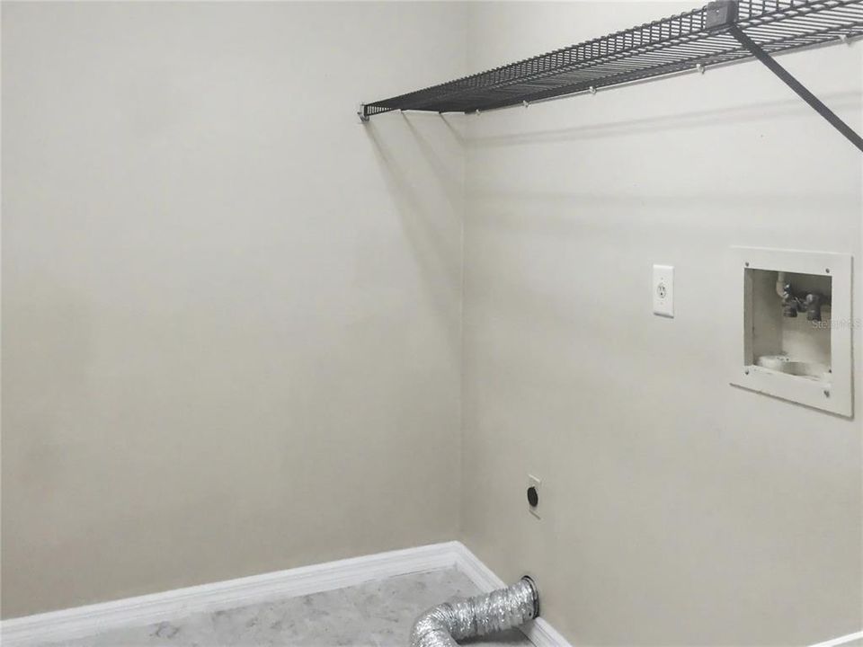 En Renta: $3,050 (4 camas, 3 baños, 1993 Pies cuadrados)