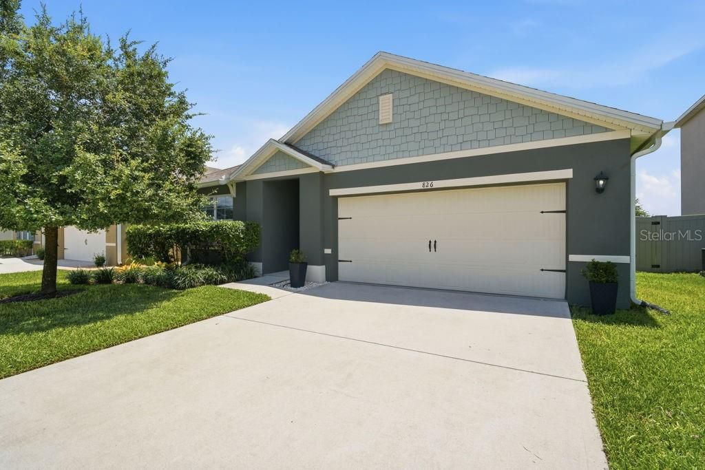 For Sale: $344,000 (3 beds, 2 baths, 1706 Square Feet)