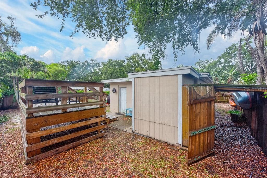 For Sale: $360,000 (2 beds, 2 baths, 1016 Square Feet)