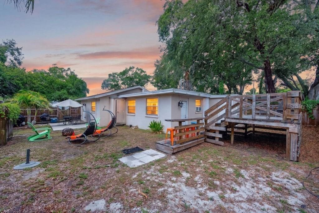For Sale: $360,000 (2 beds, 2 baths, 1016 Square Feet)