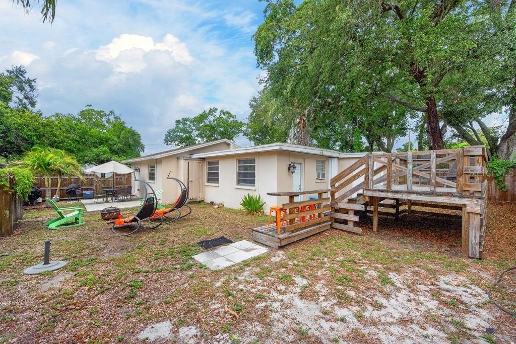 For Sale: $360,000 (2 beds, 2 baths, 1016 Square Feet)