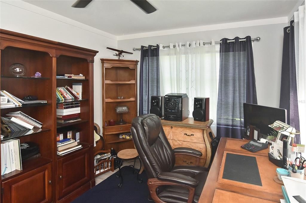 En Venta: $274,500 (2 camas, 2 baños, 1635 Pies cuadrados)