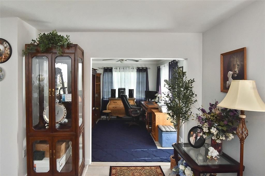 En Venta: $274,500 (2 camas, 2 baños, 1635 Pies cuadrados)