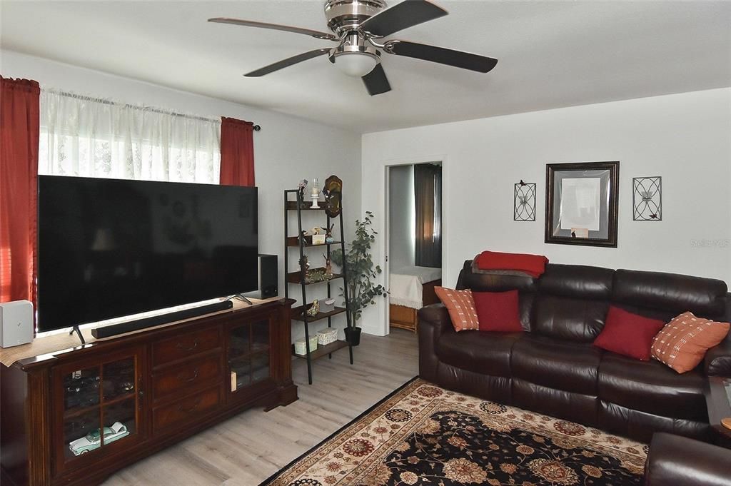 En Venta: $274,500 (2 camas, 2 baños, 1635 Pies cuadrados)