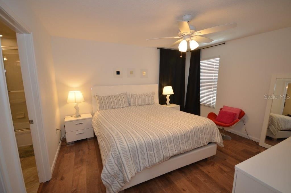 В аренду: $4,300 (6 спален, 4 ванн, 2822 Квадратных фут)