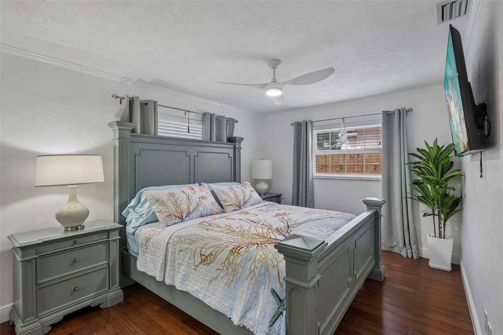На продажу: $799,999 (4 спален, 2 ванн, 1888 Квадратных фут)