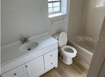 For Sale: $329,000 (4 beds, 2 baths, 1742 Square Feet)