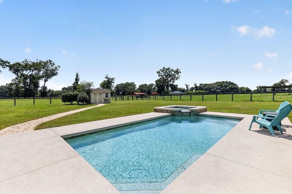 For Sale: $1,095,000 (3 beds, 2 baths, 2378 Square Feet)