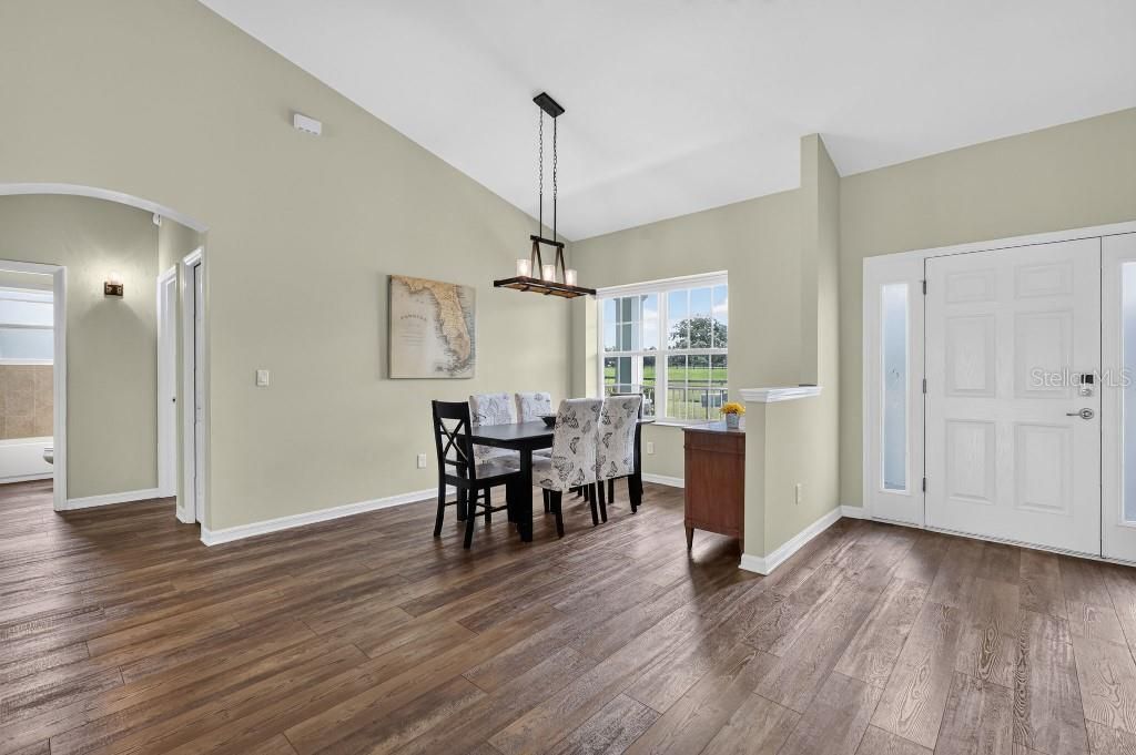 For Sale: $1,095,000 (3 beds, 2 baths, 2378 Square Feet)
